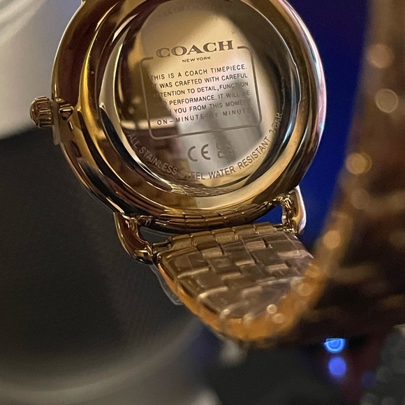 NEW COACH Women's Elliot Gold-Tone Stainless Steel Bracelet Watch 36mm - Picture 6 of 6